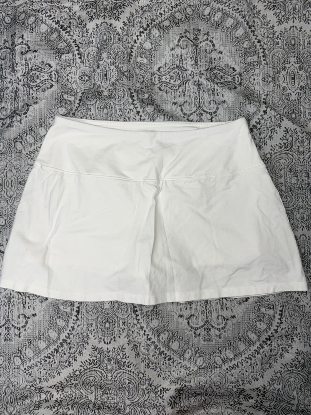 Women’s White Active Skort - Lightweight Athletic Shorts - Large